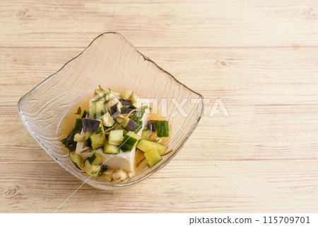 Tofu topped with summer vegetables Tofu topped with summer vegetables 115709701