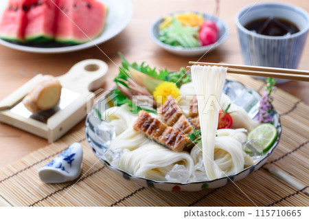 夏天的味道，充滿體力的鰻魚素麵 115710665
