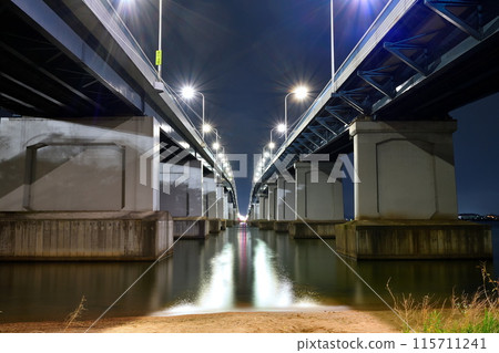 琵琶湖大橋 115711241