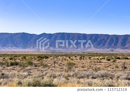 Mountains in the Australian Outback Mountains in the Australian Outback 115712319