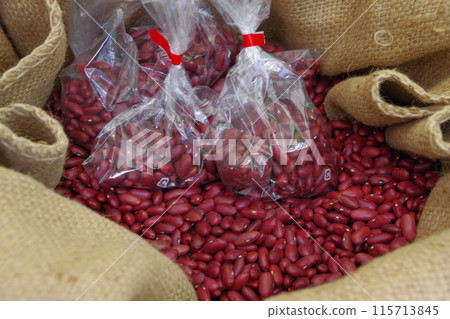 Taisho Kintoki beans, a gift from the land of Tokachi, Hokkaido 115713845