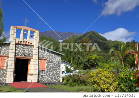 Church in Mare-Avieilles Place, a village in the Salazie Valley, a UNESCO World Heritage Site on the French overseas island of Reunion 115714535