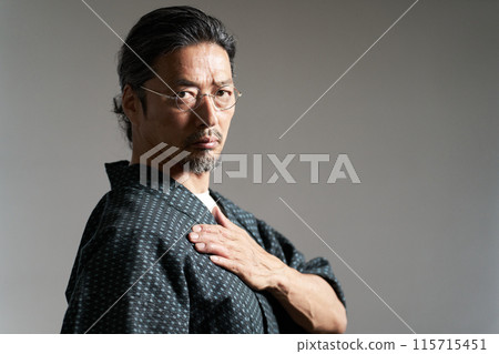 穿著 Samue 的高級工匠看著你的形象 穿著 Samue 的高級工匠看著你的形象 115715451