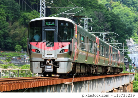 [JR West] 227 Series 500 ~Urara~ (Hakubi Line: Hogoku~Ikura, 7th Takahashigawa Bridge) 115725239