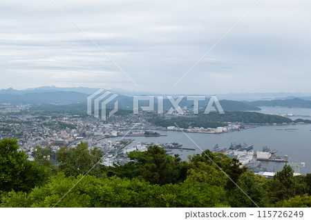 從弓張岳展望台眺望佐世保市 115726249