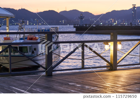 Karato Pier at dawn 115729650