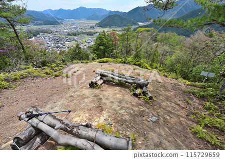 Tanba "Iwao Castle" Stone walls and castle trail made of rough stone Tanba "Iwao Castle" Stone walls and castle trail made of rough stone 115729659