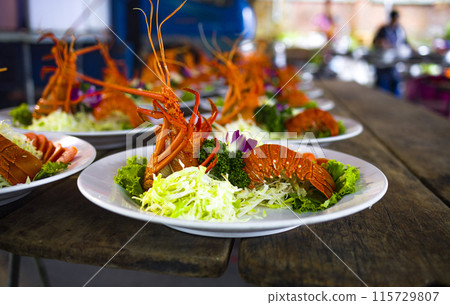 Taiwanese lobster salad for wedding banquet 115729807