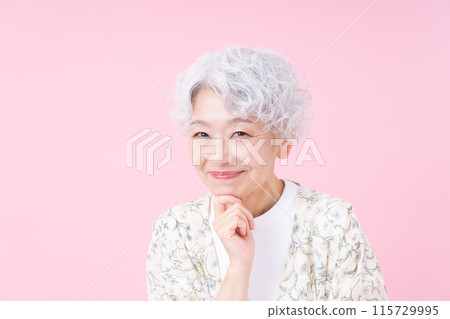 Beauty of senior women 115729995