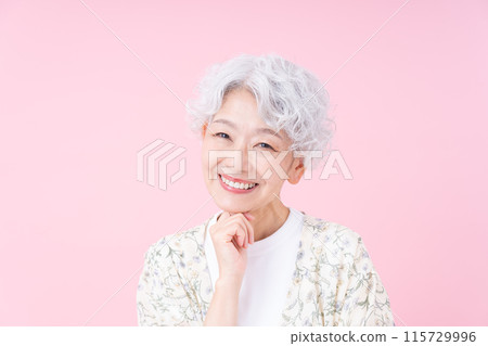 Beauty of senior women 115729996