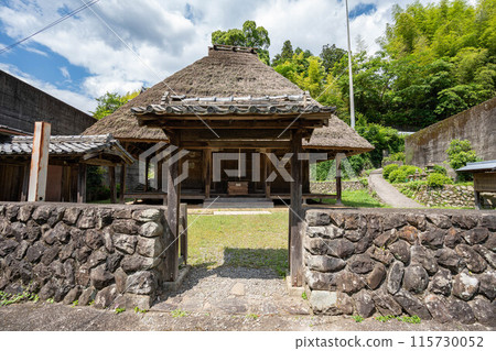 Yakushido and Gate of Kichijoji 115730052