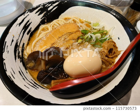 熱拉麵 熱拉麵 115730573