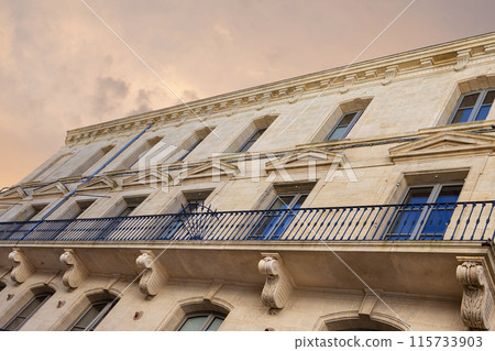 Classic architecture in Bordeaux city 115733903