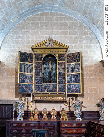 Interior of Faro Cathedral, Se Catedral in Faro, Algarve, Portugal. With walls finely decorated by azulejos tiles. 115734801