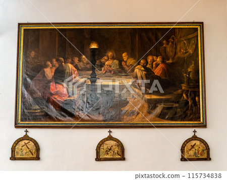 Interior of Sao Pedro church, Igreja de Sao Pedro in Faro, Portugal. 115734838