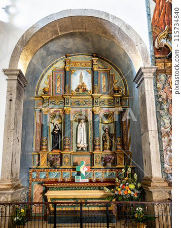 Interior of Sao Pedro church, Igreja de Sao Pedro in Faro, Portugal. 115734840