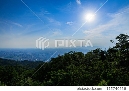 奈良 大阪府堺式生駒天際線 海拔 600m 展望台日落景觀 標準變焦鏡頭 照亮大阪平原的陽光③ 115740636
