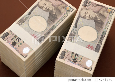 10,000日元紙幣 115741779