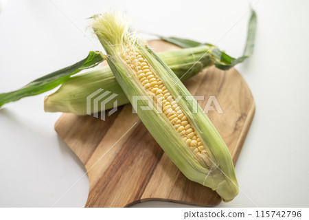 Freshly picked corn 115742796