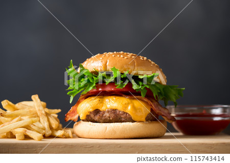 一個漢堡包 115743414