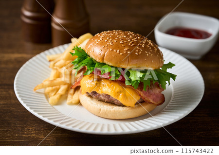 Hamburger Hamburger 115743422