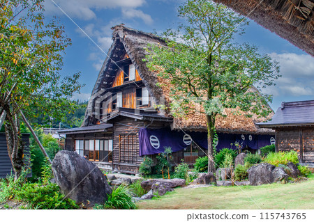 Shirakawago 115743765