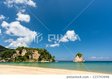 Island beach with blue sky Island beach with blue sky 115743946