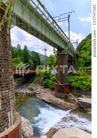 A quaint bridge on the Joetsu Line that I came across on the road from Minakami to Mt. Tanigawa A quaint bridge on the Joetsu Line that I came across on the road from Minakami to Mt. Tanigawa 115747385