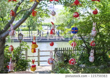 Tourist boats and boatmen in Itako City Tourist boats and boatmen in Itako City 115750363