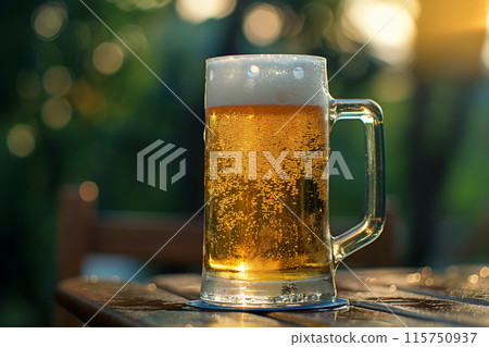 Delicious draft beer 115750937