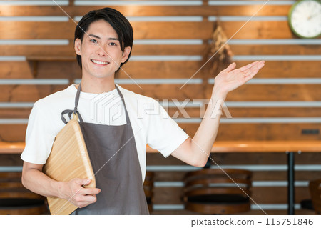 在咖啡館和餐廳工作的服務員、咖啡館職員、咖啡師和大廳工作人員 115751846