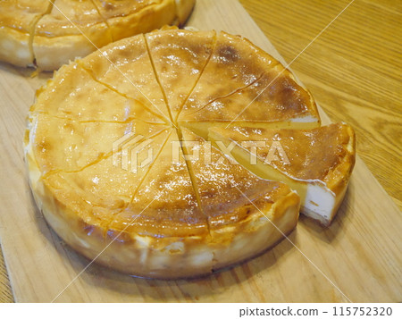 Freshly baked cheesecake Freshly baked cheesecake 115752320