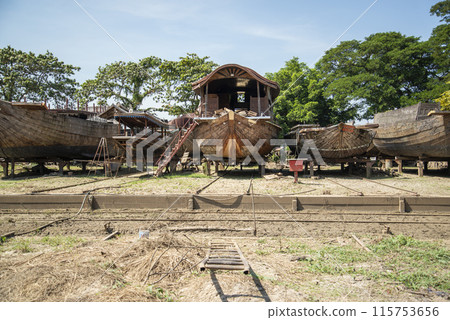 THAILAND AYUTTHAYA BOAT SHIPYARD THAILAND AYUTTHAYA BOAT SHIPYARD 115753656