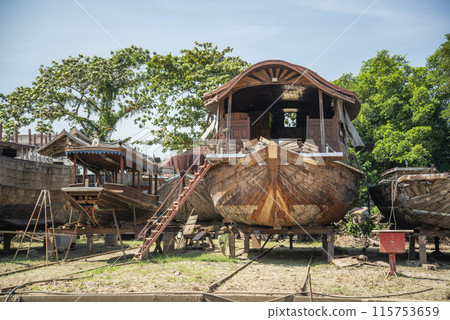THAILAND AYUTTHAYA BOAT SHIPYARD THAILAND AYUTTHAYA BOAT SHIPYARD 115753659