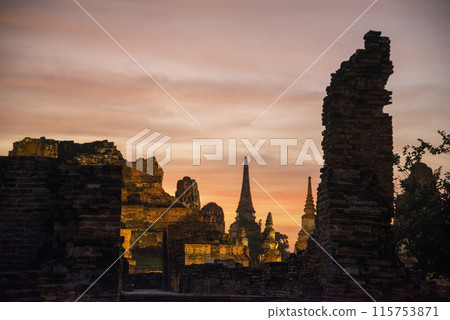 THAILAND AYUTTHAYA WAT MAHATHAT 115753871