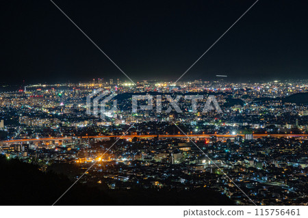從湯山片江展望台看到的福岡市夜景 115756461