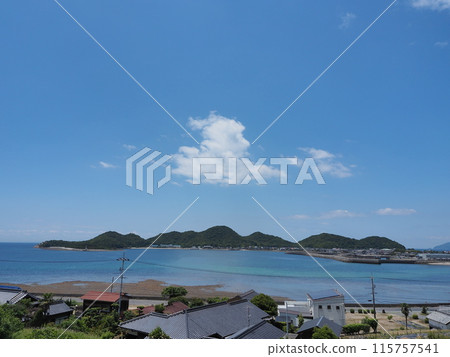 Cape Zohana, which arches like an elephant's nose (Hikari City, Yamaguchi Prefecture) Cape Zohana, which arches like an elephant's nose (Hikari City, Yamaguchi Prefecture) 115757541