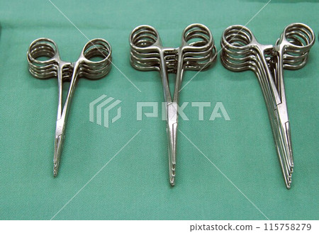 手術器械 115758279