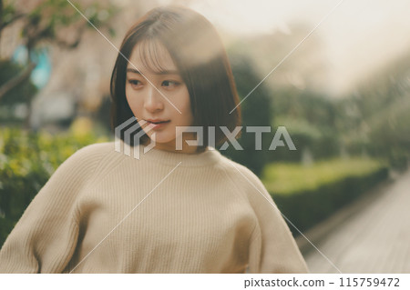女生 女孩 女性 115759472