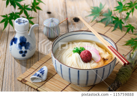 Refreshing and delicious nyumen 115759888