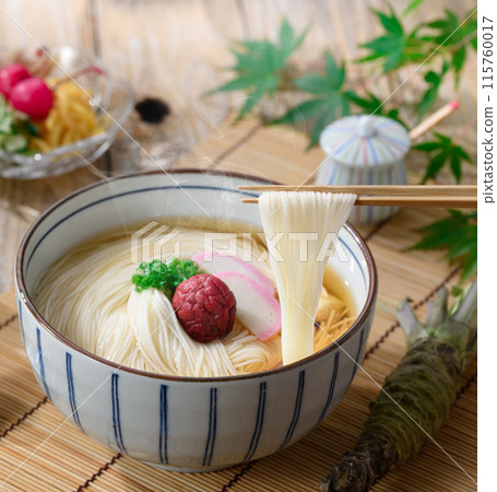 用筷子熱麵條 115760017