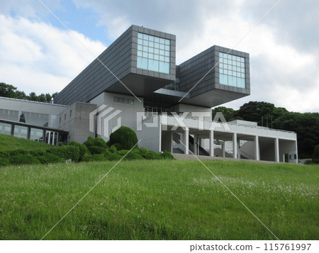 磯崎新設計的北九州市美術館 115761997
