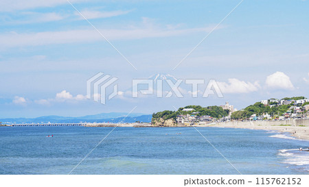 Beautiful scenery along the coast (Shichirigahama, Inamuragasaki, Koshigoe) (early summer with Mt. Fuji in view) 115762152