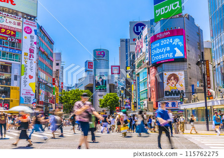 Tokyo cityscape in Japan: Inbound tourism revives...Shibuya Station filled with foreign tourists...=June 19th Tokyo cityscape in Japan: Inbound tourism revives...Shibuya Station filled with foreign tourists...=June 19th 115762275