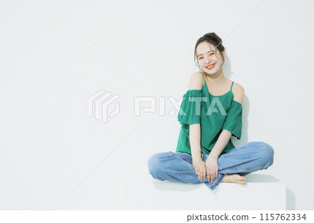 夏季護膚形象 115762334