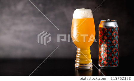 Image of American craft beer: Hazy IPA in an IPA glass 115762358