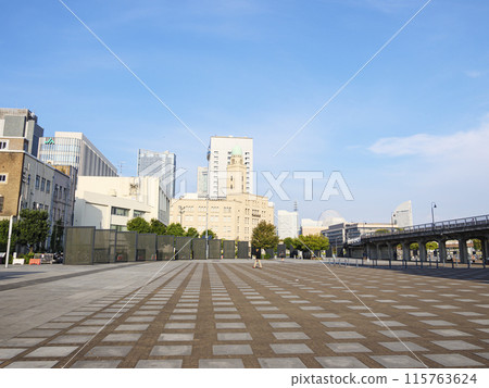 Yokohama port  115763624