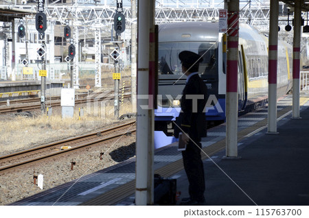 Station scenery 115763700