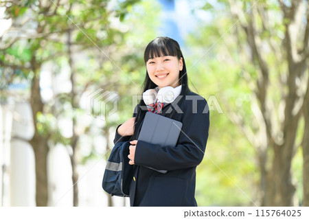 高中女生通勤耳機 115764025