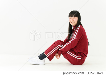 高中女生球衣坐 115764621